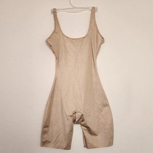 SPANX Slimplicity EssentialsOpeb Bust Suit